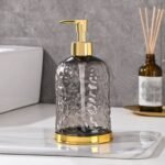 Distributeur savon liquide en plexiglass